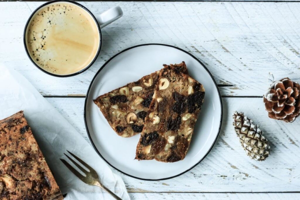 Gesundes Früchte Nuss Brot - vegan, gluten- und zuckerfrei